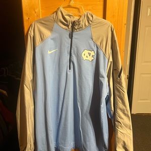 UNC  1/4 zip jacket